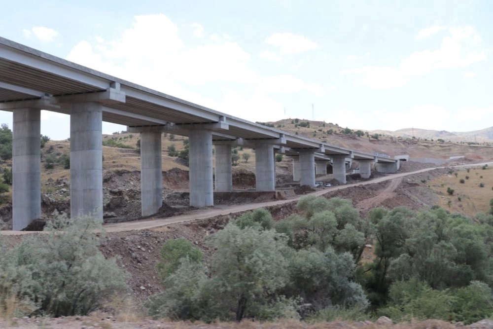 KIRKGEÇİT-11 VİYADÜĞÜ